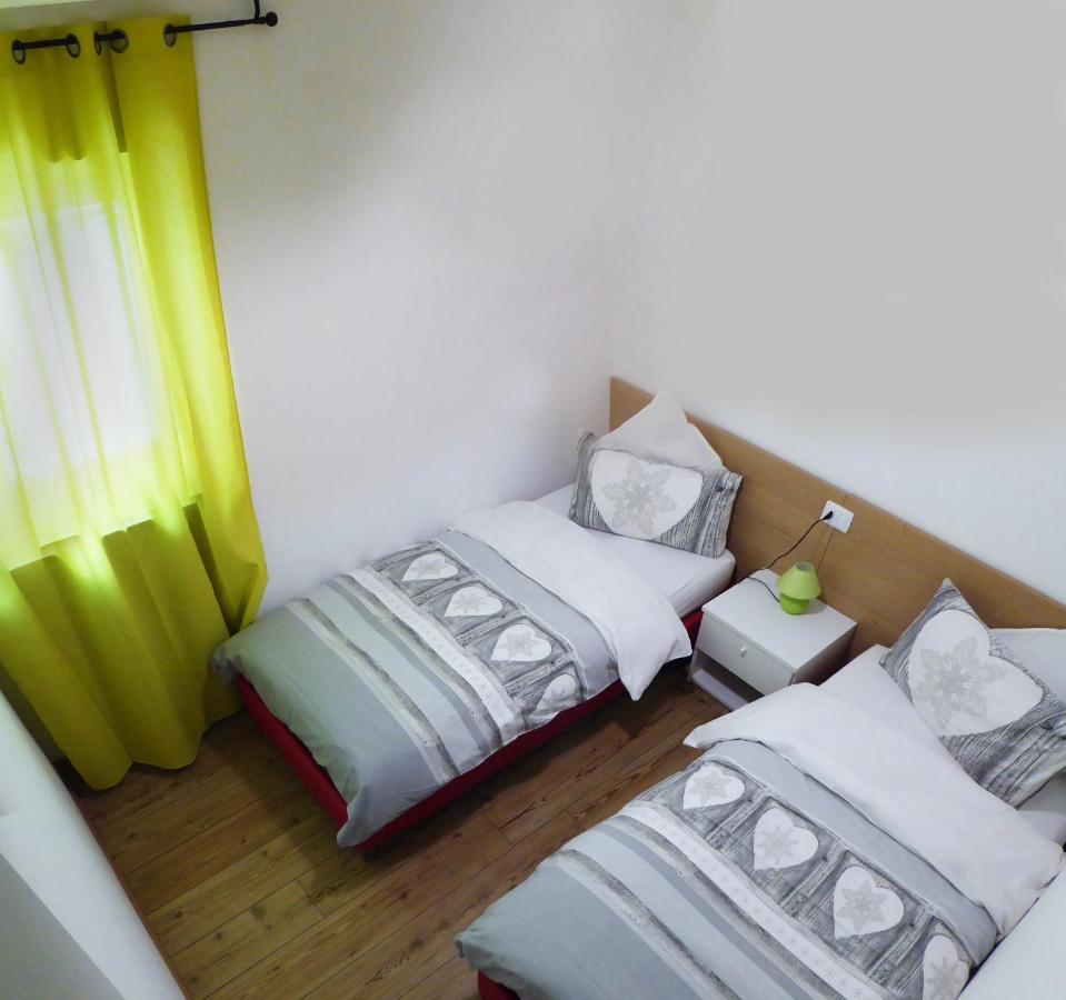 Ladina Apartment *